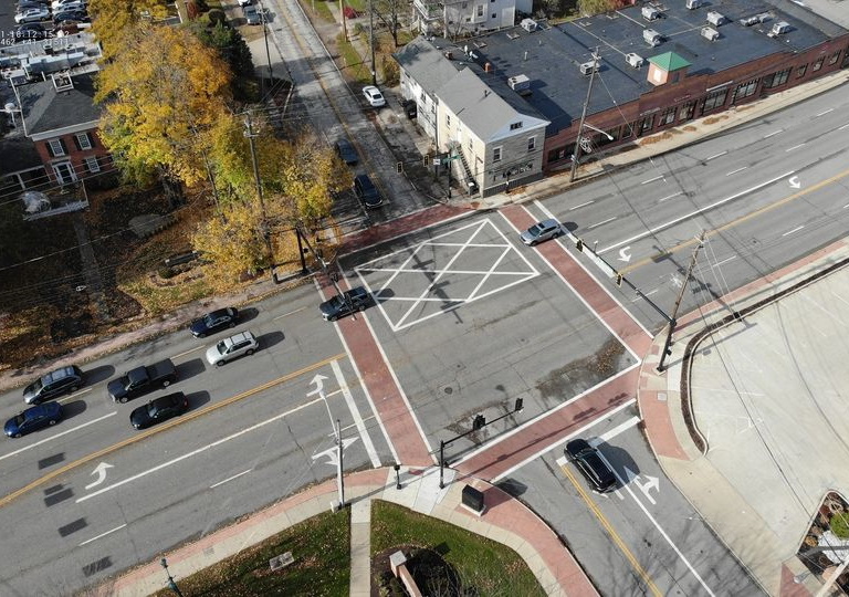 'Don't Block the Box' at Westwood and Pearl