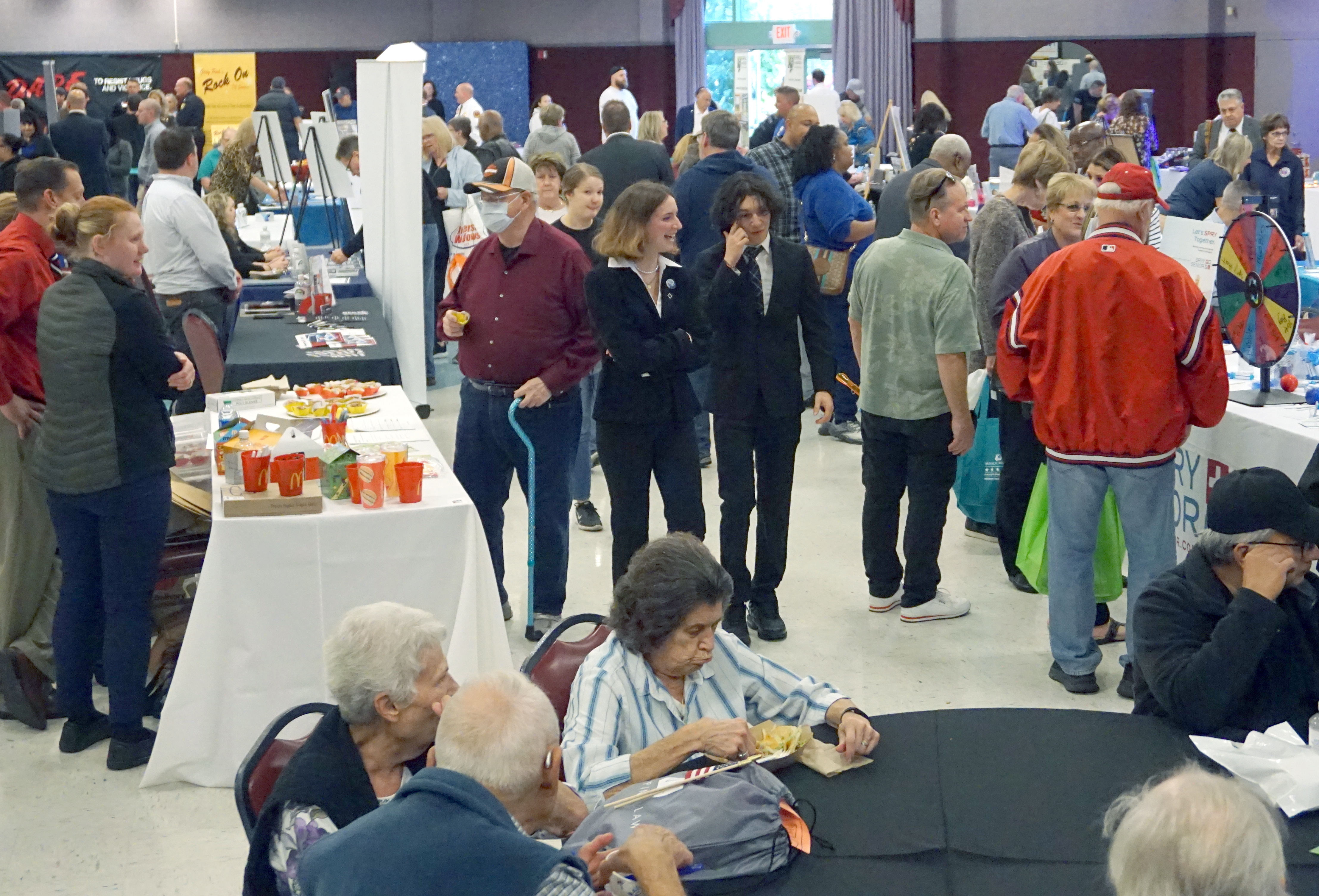 More than 100 Businesses, Hundreds of Guests at Expo